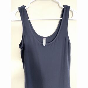 Last Tango loose fit tank top NWT Size small